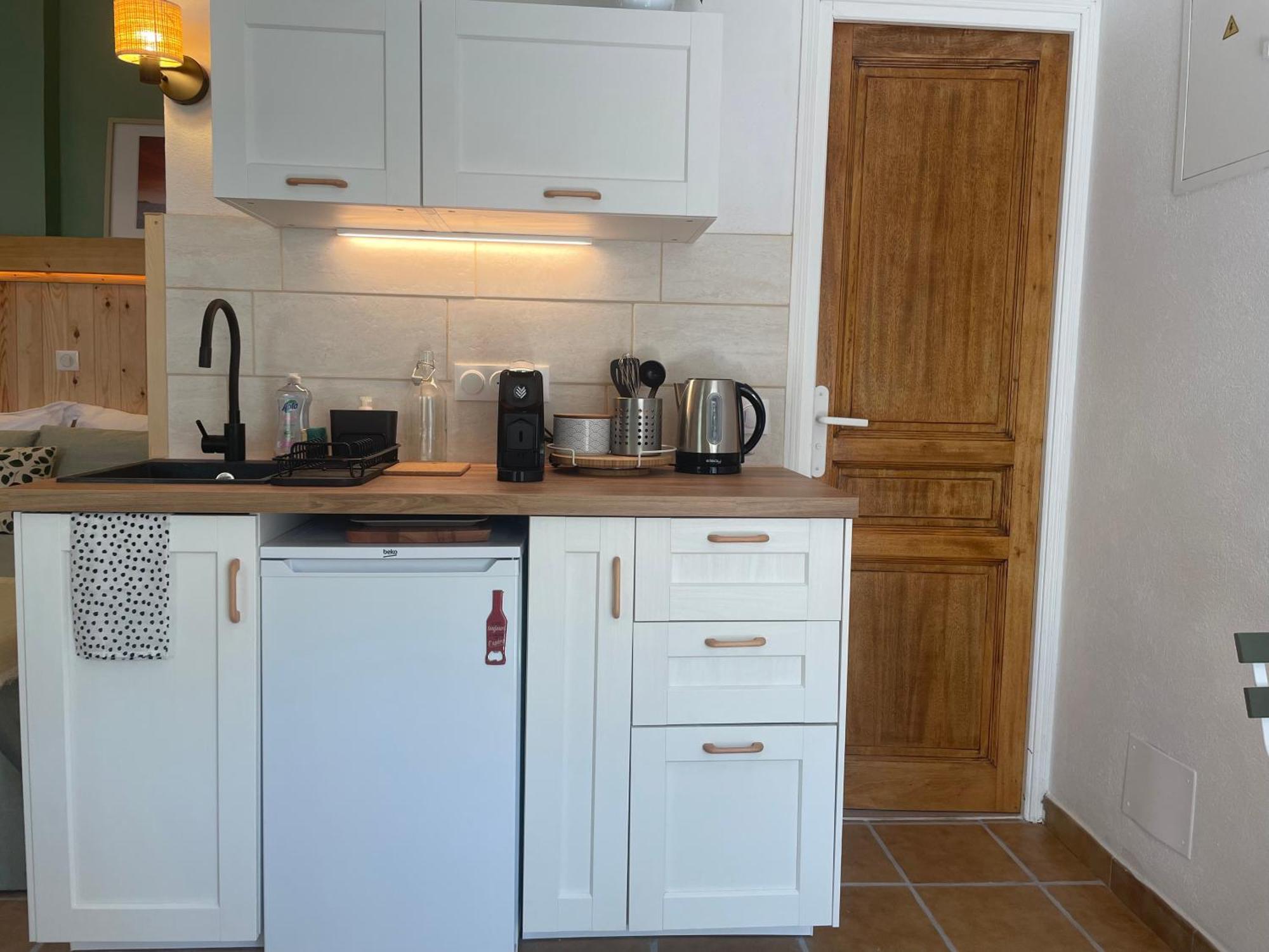 Cosy Studio - Place Du Figuier Борм-ле-Мимоза Екстериор снимка