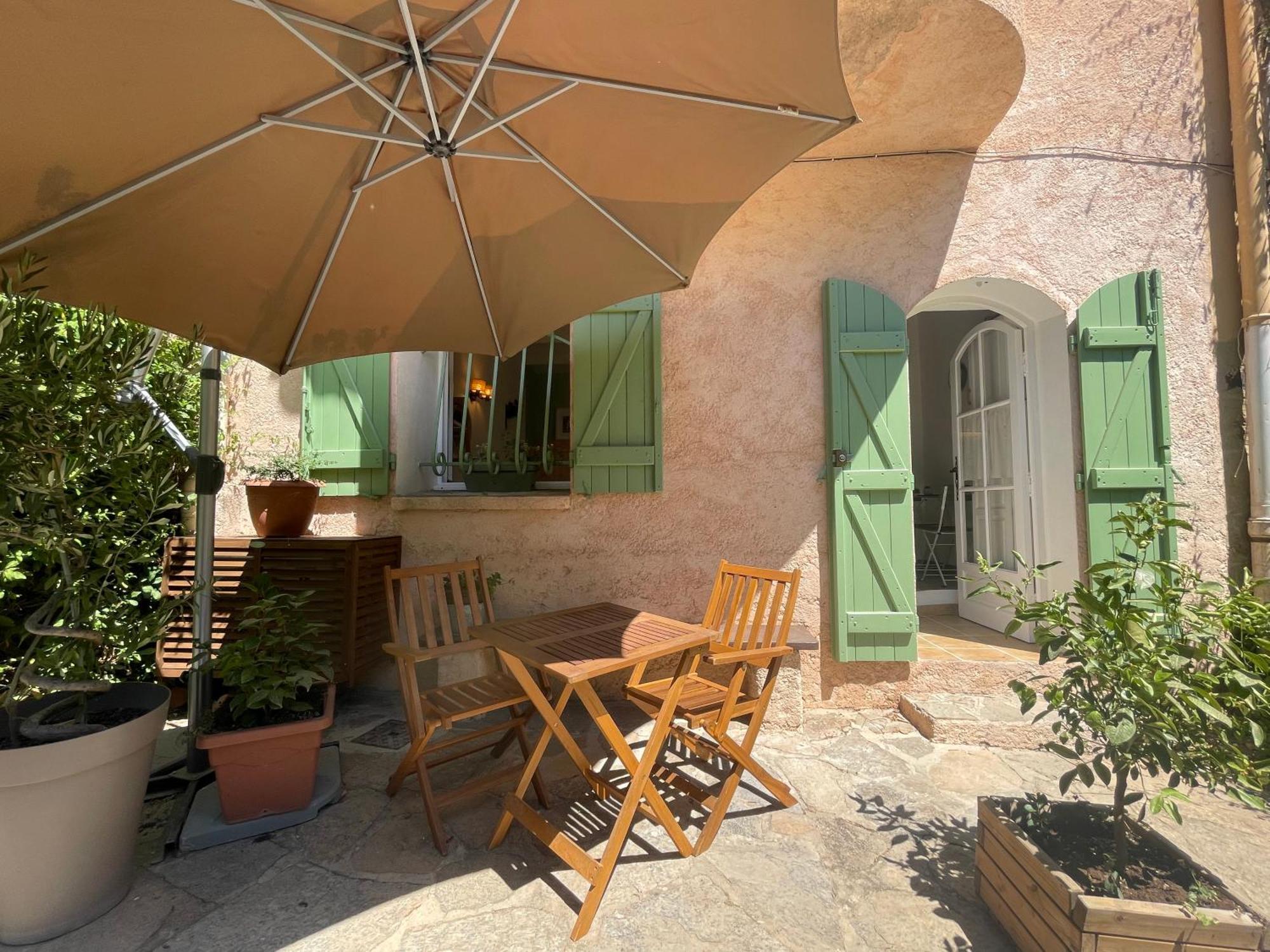 Cosy Studio - Place Du Figuier Борм-ле-Мимоза Екстериор снимка